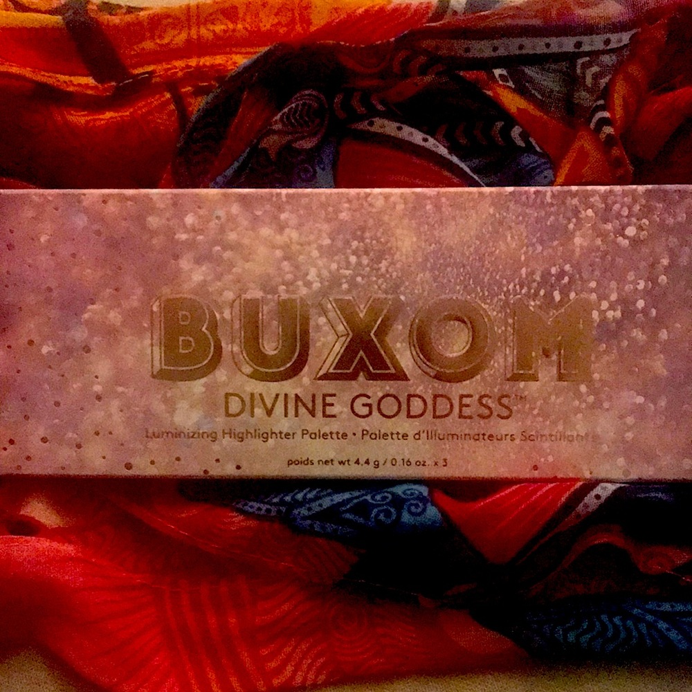 New, never opened Buxom Divine Goddess luminous highlighting palette.